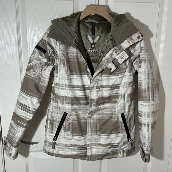 BURTON SNOWBOARDING/SKIING JACKET